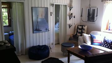 4 makuuhuonetta, silitysrauta/-lauta, ilmainen Wi-Fi