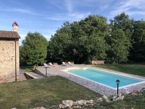 Pool - Beautiful stone country villa in the hills (Casaprota (Rieti))