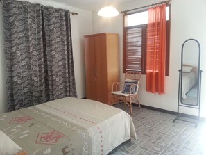 2 Schlafzimmer, Bügeleisen/Bügelbrett, kostenloses WLAN, Bettwäsche