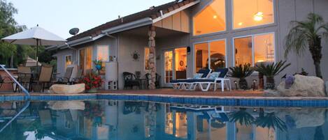 Piscine extérieure, piscine chauffée