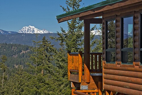 Mt VIEWS, HGTV - Spectacular Summer Dream LOG HOME, A Family friendly escape!