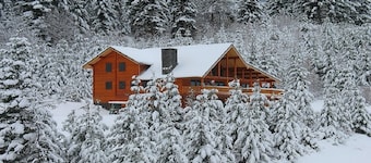 Luksus Cedar Log hjem nær: Suncadia / Roslyn / Cle Elum, Washington