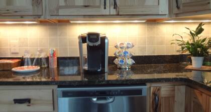 PRIVATE, FULLY FURNISHED, VERY CLEAN AND SANITIZED, SHORT TERM RENTAL...