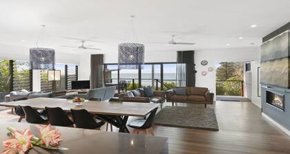 Macmasters Coastal Retreat - The ultimate beach house with heated lap pool