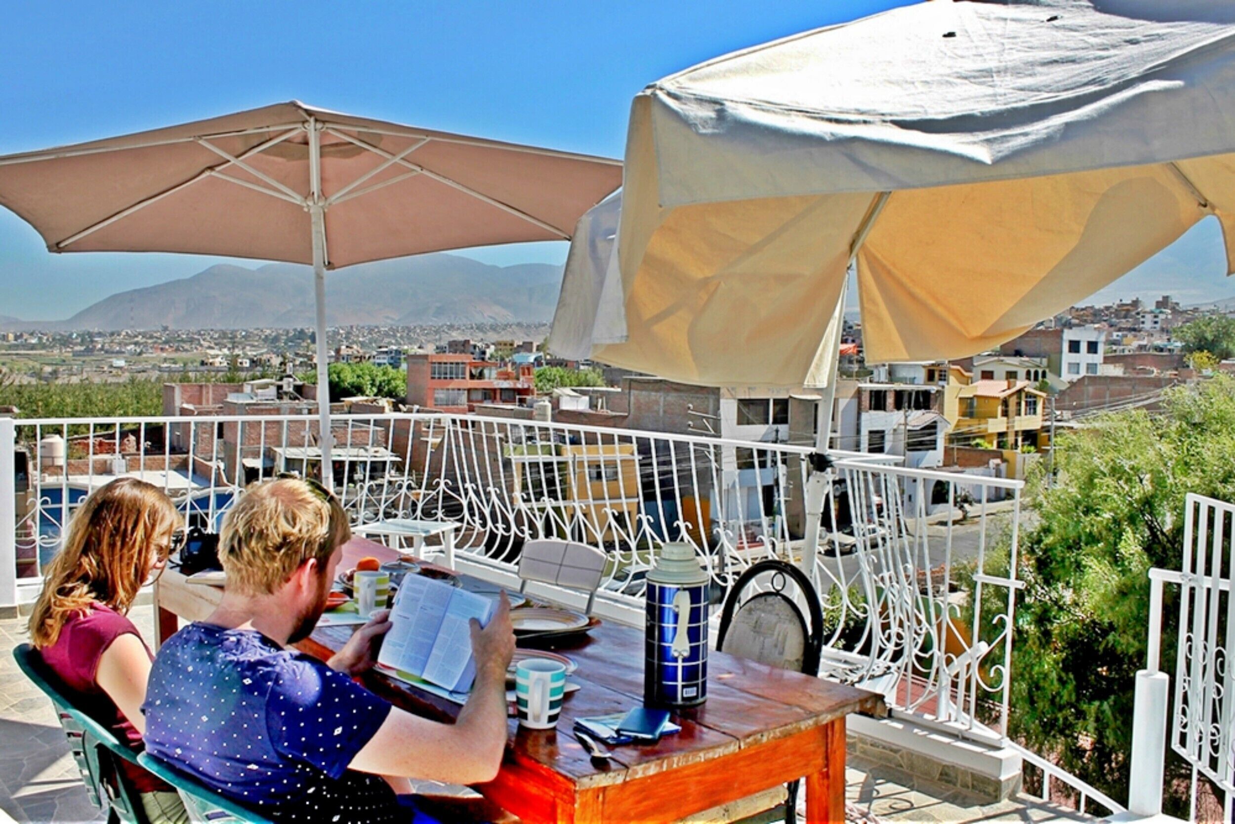 屋外ダイニングエリア