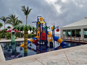 Children's area - Cancun Studio Front Beach (Cancún)