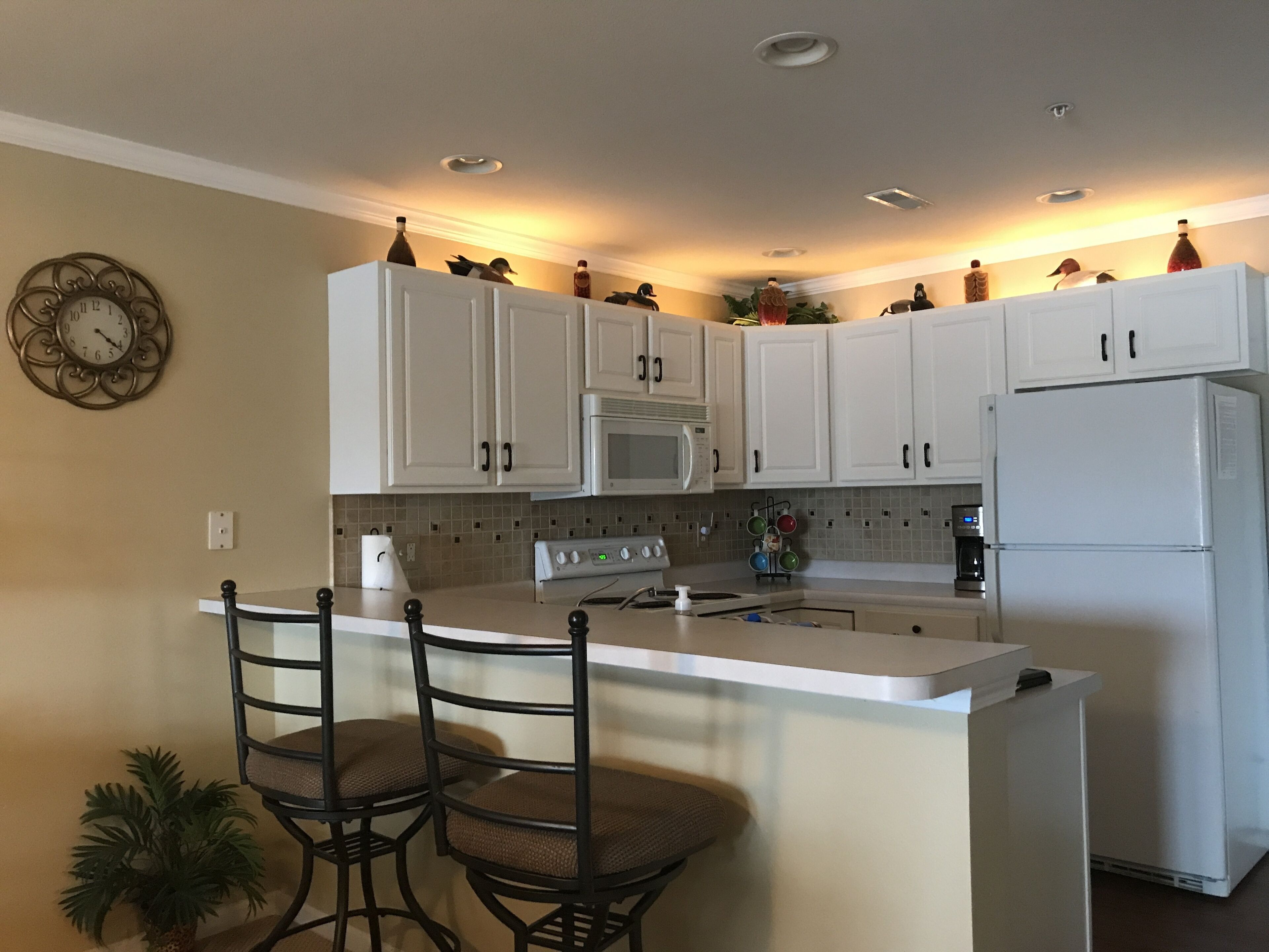 Large 2 BR, 2 full  bath Lake view condo at Park Place at the Lake