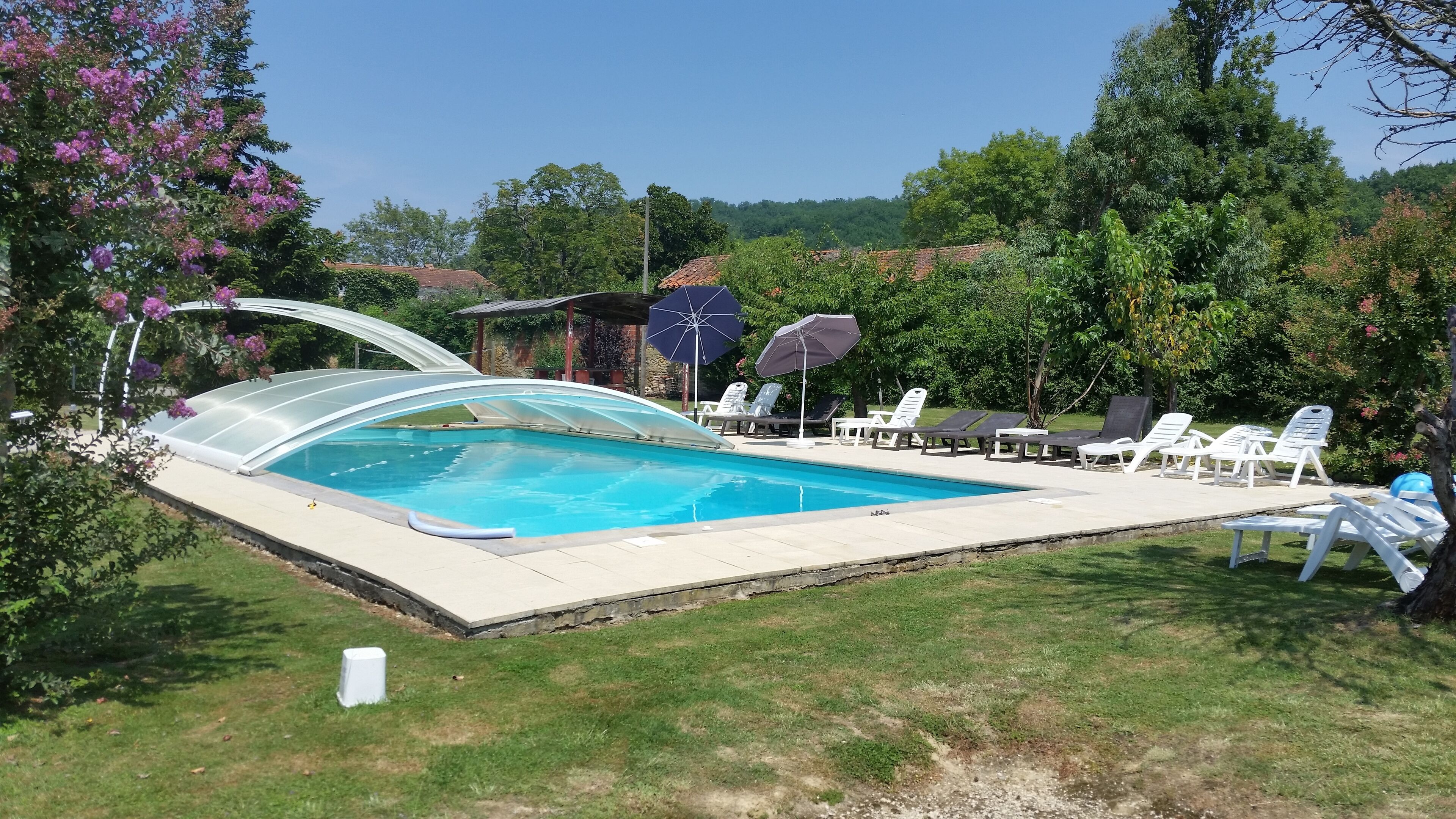 Gite 4 is a 3 bedroom Gite set in a pretty garden with a shared Swimming Pool