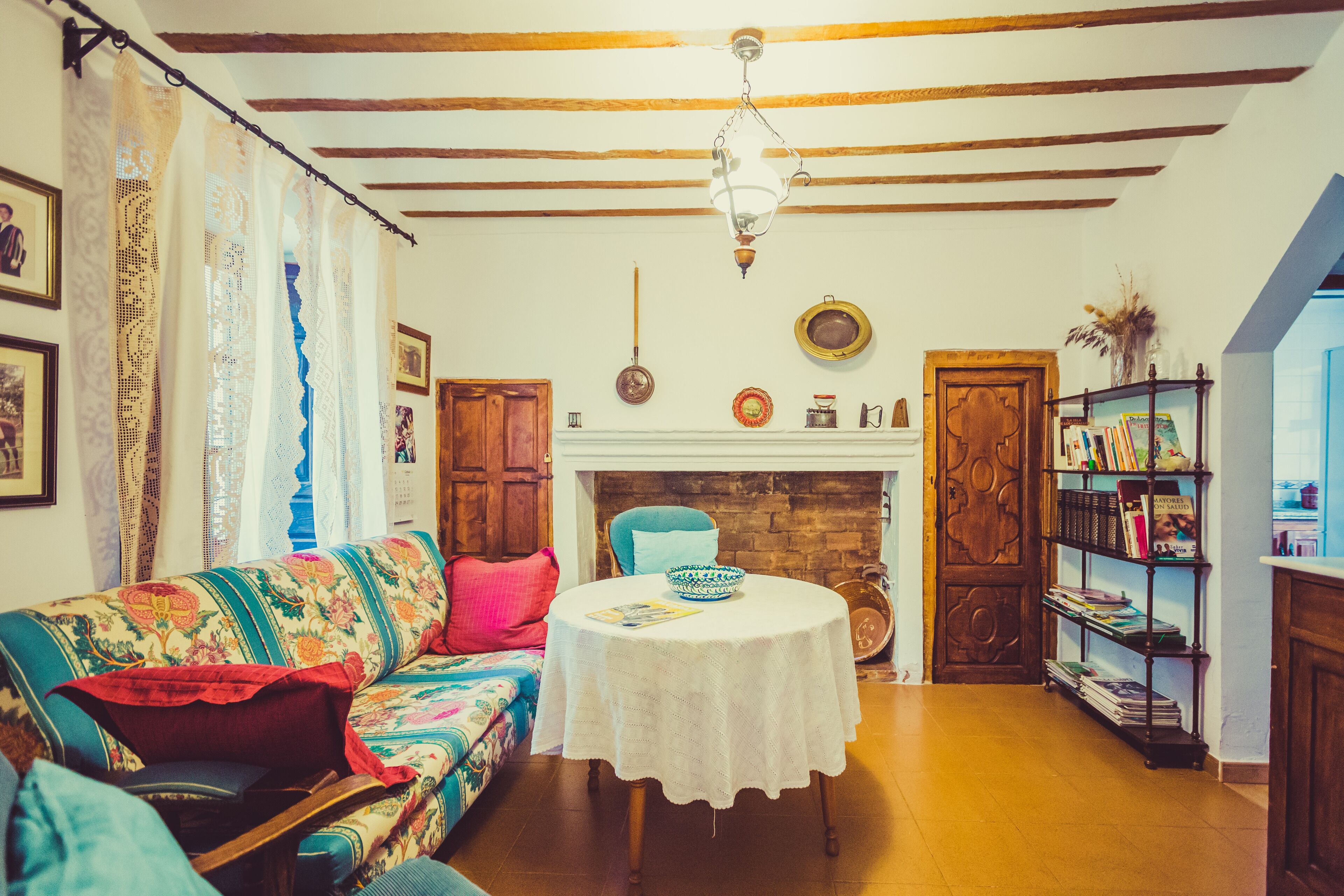 House of 14 people + extra