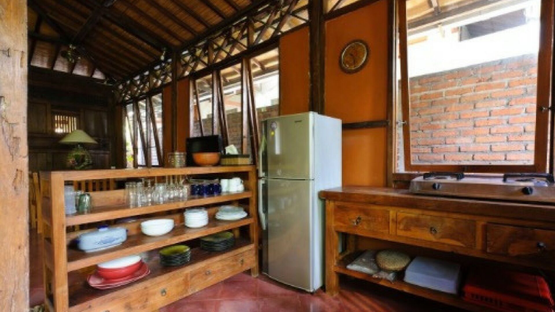 Fully Serviced Traditional House