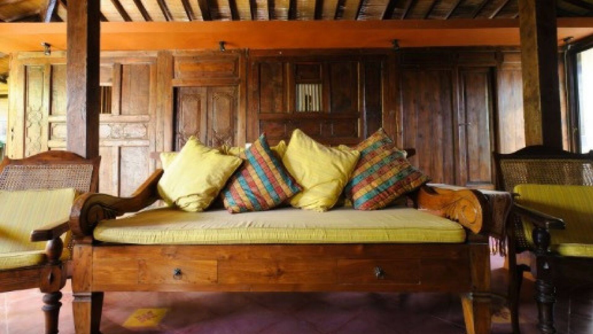 Fully Serviced Traditional House