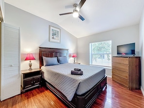 4 bedrooms, iron/ironing board, free WiFi, bed sheets