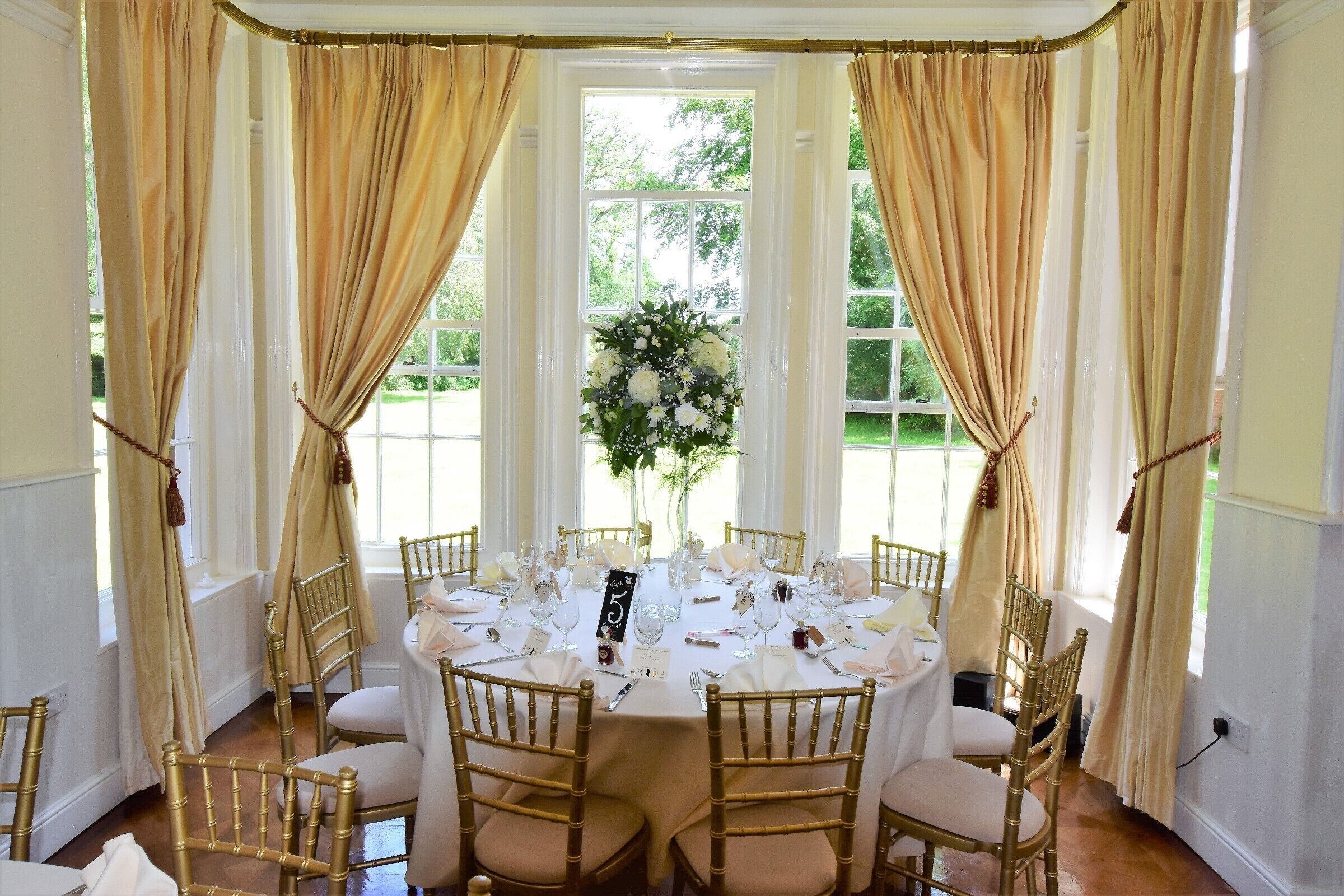 Banquet hall