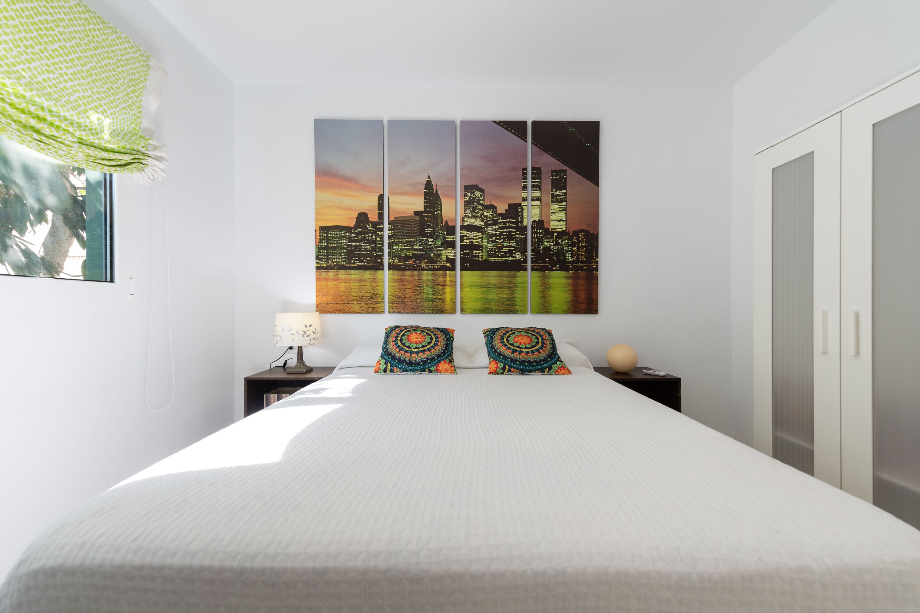 1 slaapkamer, een strijkplank/strijkijzer, gratis wifi, beddengoed