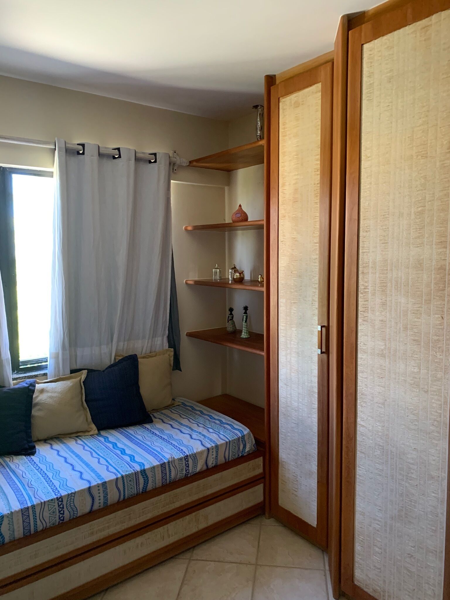 COME TO TRY AND FEEL THE HAPPINESS OF CLOSE! Guarajuba td de bom Guar