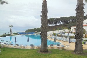 Indoor pool, outdoor pool - holiday apartment in the hotel Oura View Beach Club - 5 * (Albufeira)