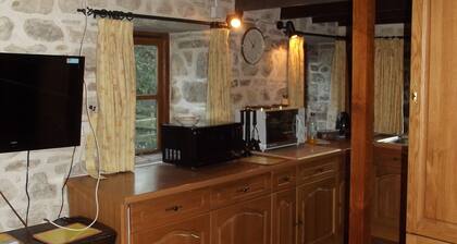 ESTUDIO COMPACTO CONVERSION GRANERO