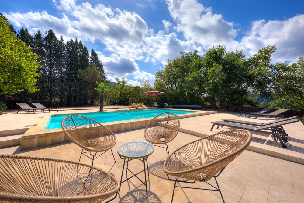 luxuriously renovated Provencal farmhouse