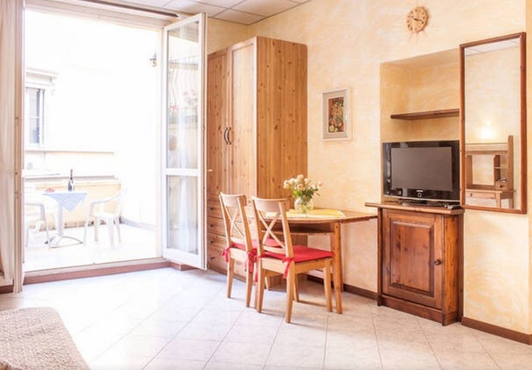 Studio Al Pontile on Como Lake