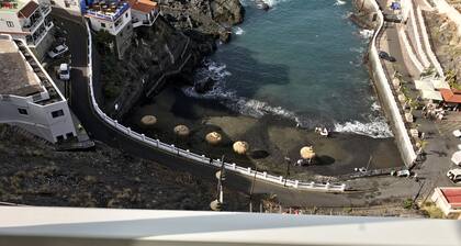 Asunto ensimmäinen rivi Puerto Santiago-Los Gigantes on kaunis näköala.<br>