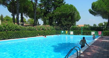 Paestum sea; Villa in park with garden, condom pool open 1/6 -15/9