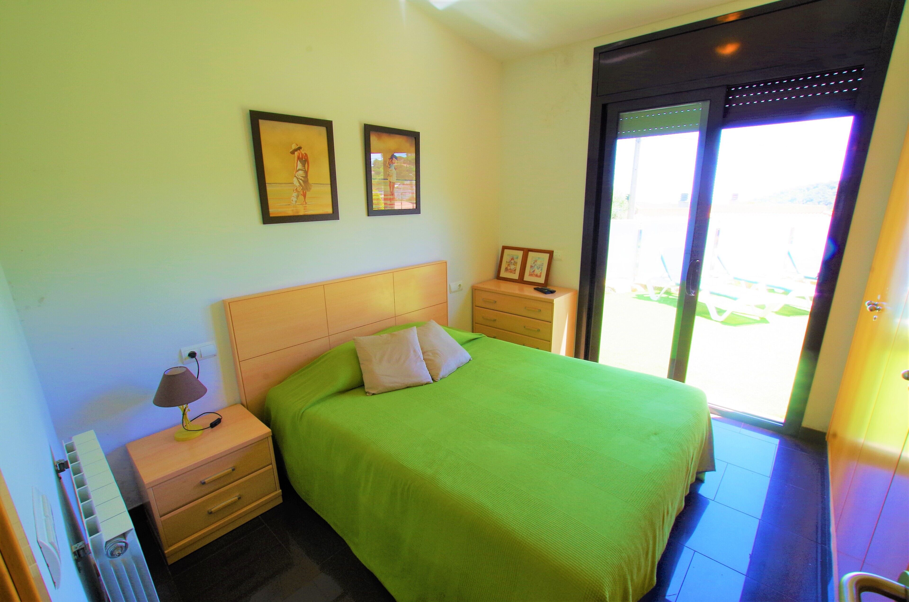 V&V LLORET-Villa Nicole: luxurious villa with private pool, barbecue, 3km beach