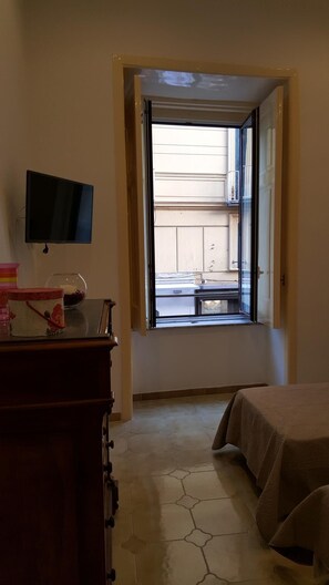 2 bedrooms, in-room safe, soundproofing, iron/ironing board - Apartment in the heart of Sorrento, 10 meters from Piazza Tasso (Sorrento)