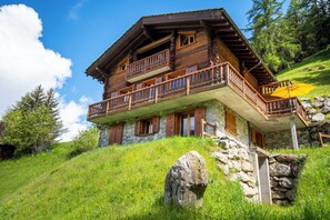 Exterior - Luxury Chalet Grouse at Ayer, near Zinal, St Luc, Grimentz in Val d'Anniviers (Ayer)