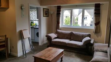 TV connectée, lecteur de DVD, livres, vidéothÚque