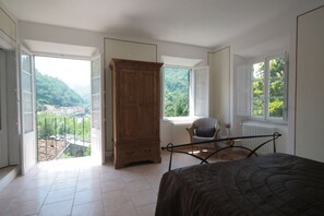 6 Schlafzimmer, Bügeleisen/Bügelbrett, WLAN, Bettwäsche