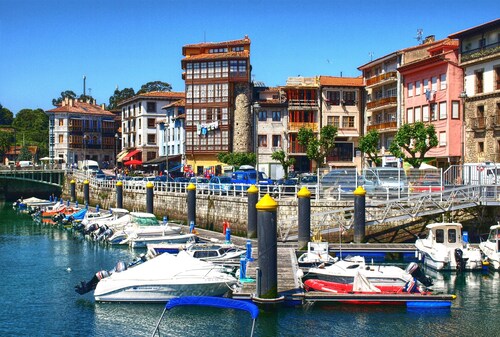 VUT-5236-AS 7 minutes walk from the center of Llanes with views to the Cuera