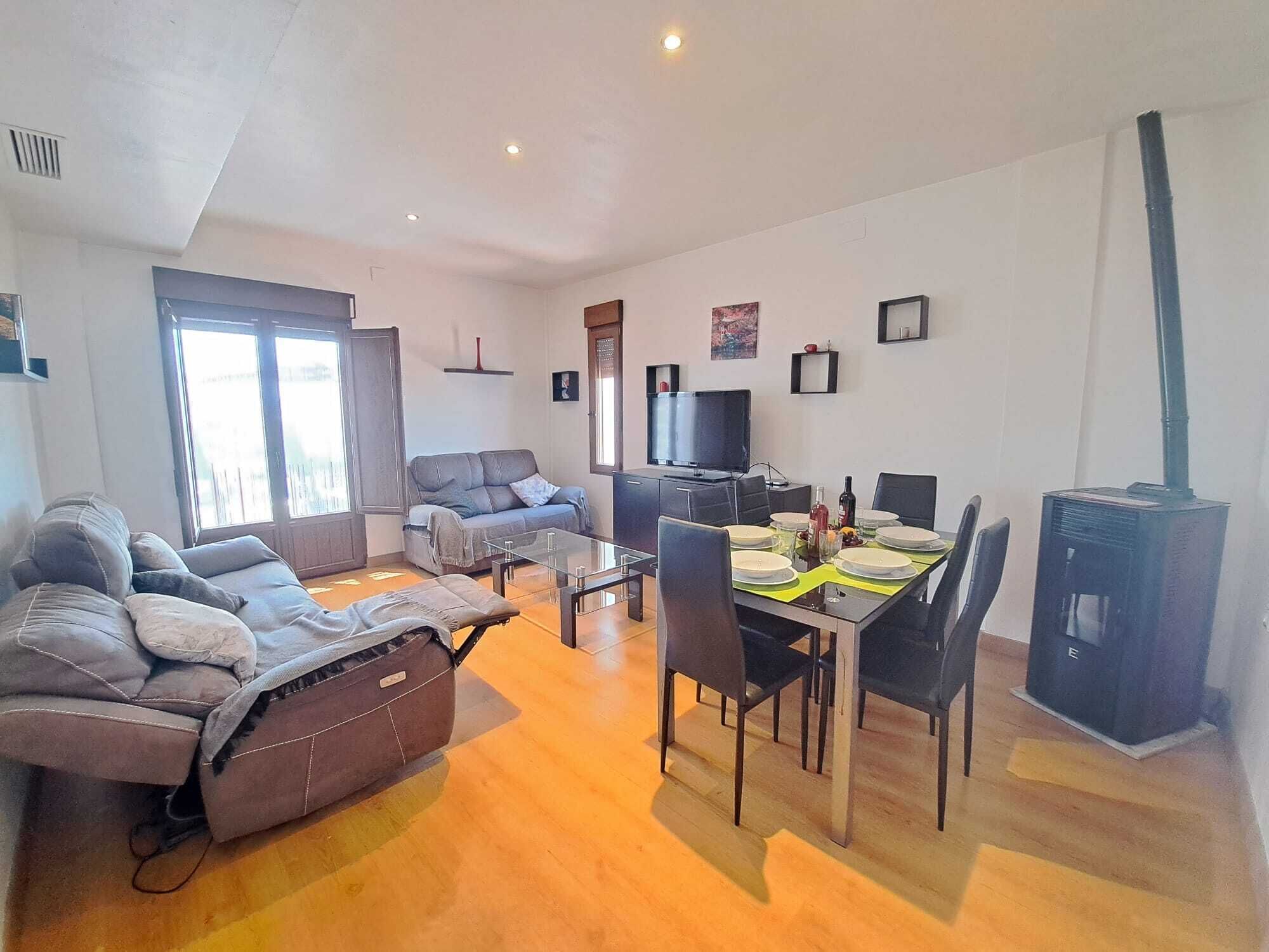 Luxury villa with private pool, barbecue, free wifi up to 6 people.