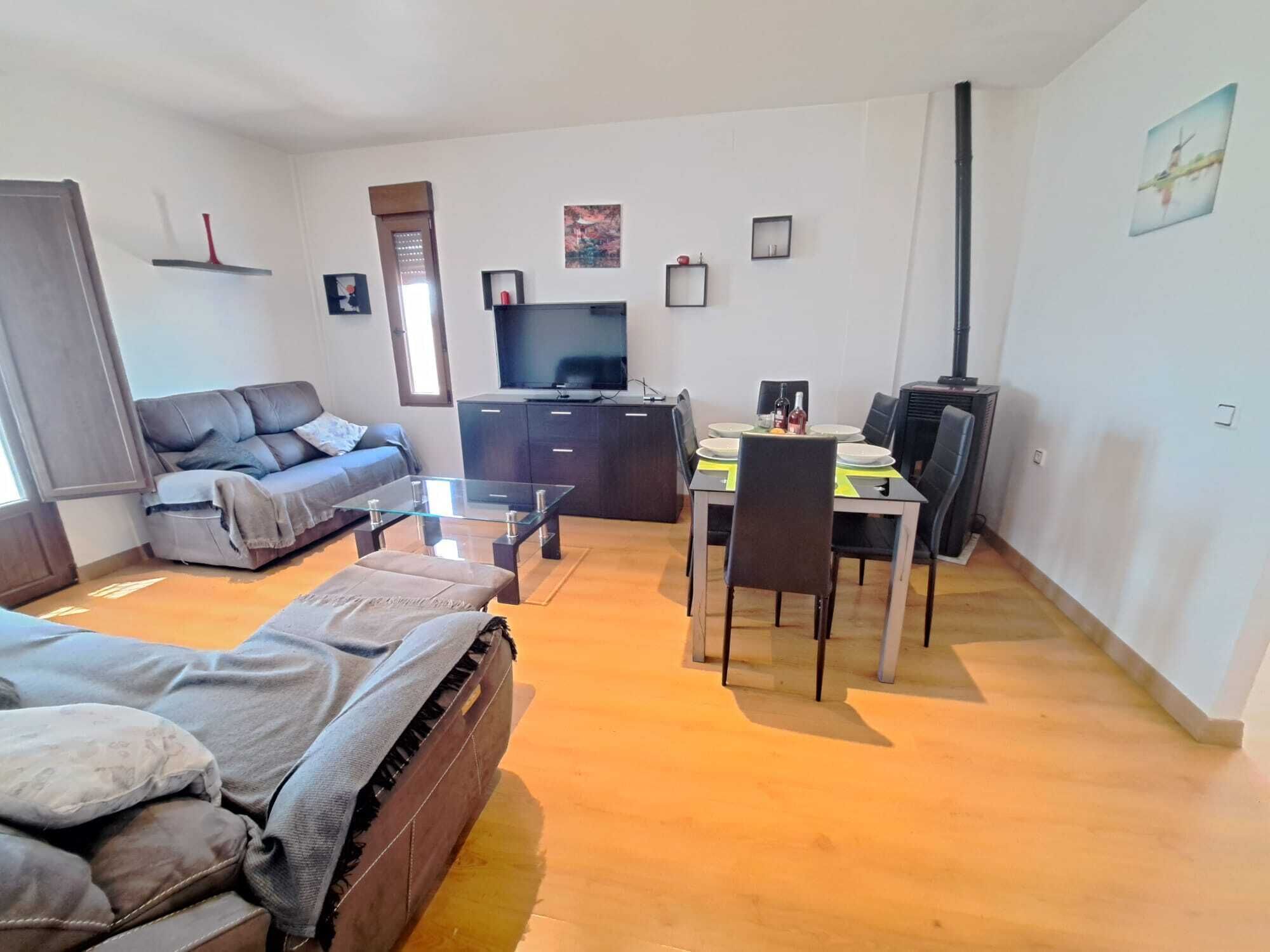 Luxury villa with private pool, barbecue, free wifi up to 6 people.