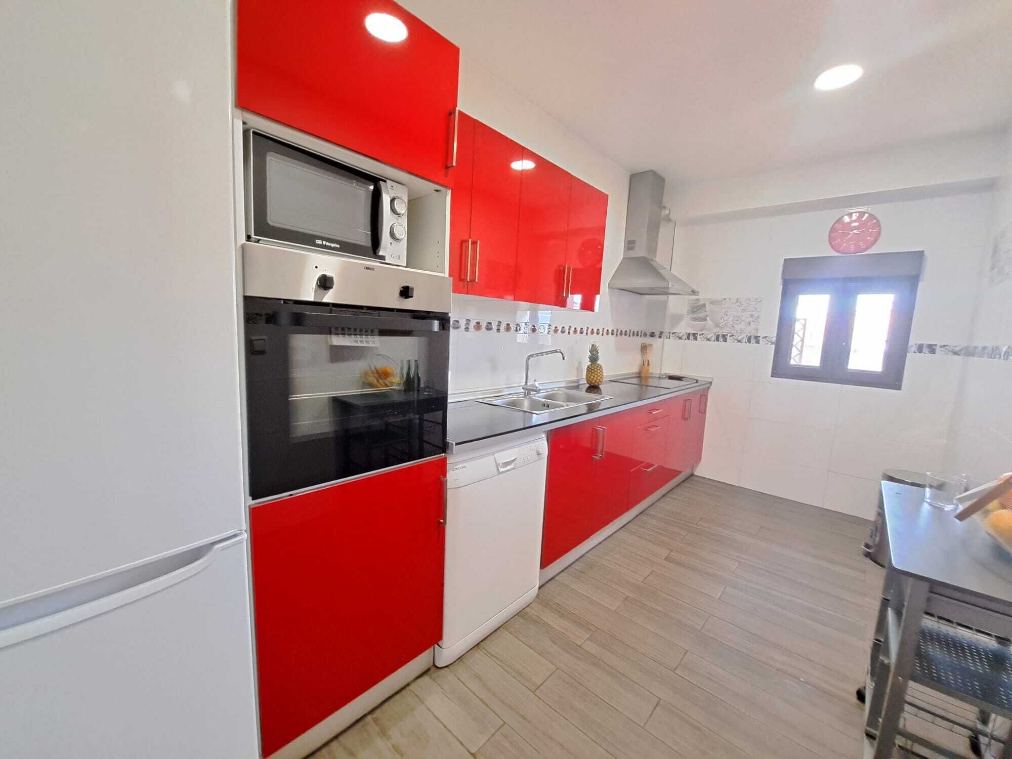 Luxury villa with private pool, barbecue, free wifi up to 6 people.