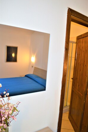 3 camere