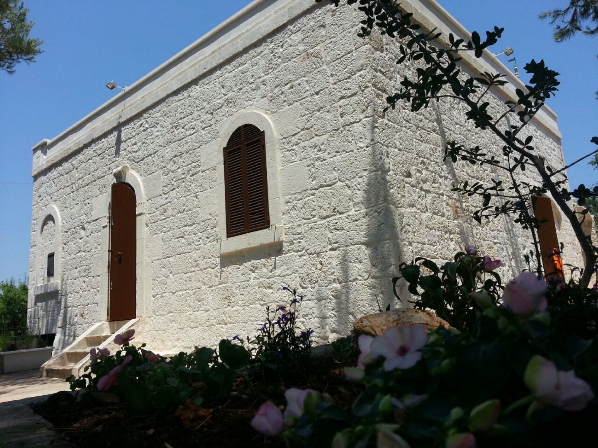 nineteenth century stone farmhouse