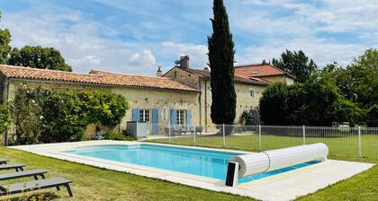 Lovely stone house large private heated pool and gardens, ideal for families