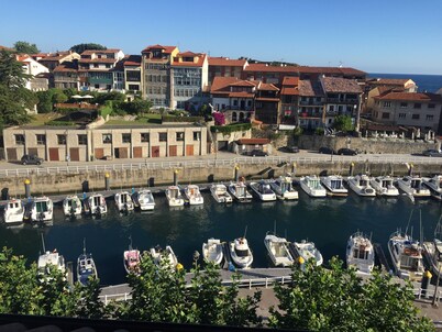 Stunning apartment above the marina in the center of Llanes.