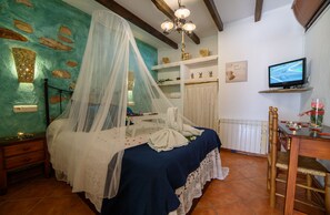 1 chambre, fer et planche à repasser, lit parapluie, Wi-Fi gratuit