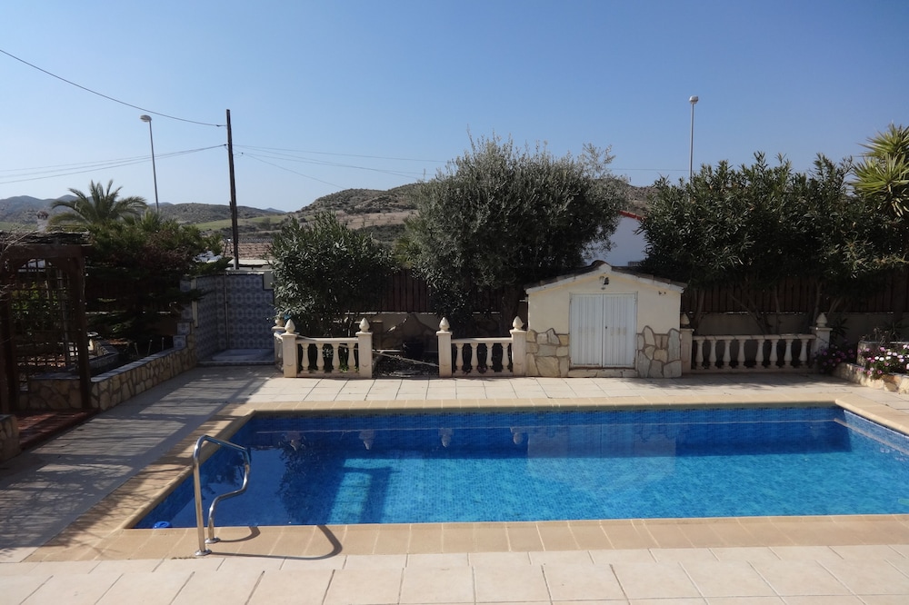 Stunning Villa very private in traditional village