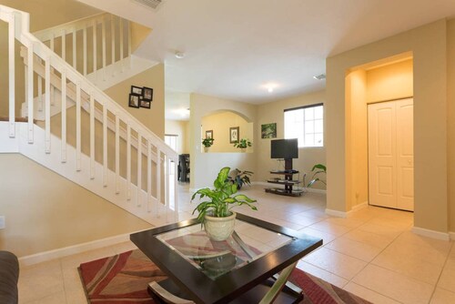 Miami Vacation House Cribkeys