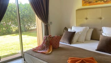 4 quartos, ferros/tábuas de passar roupa, berço de viagem, Wi-Fi