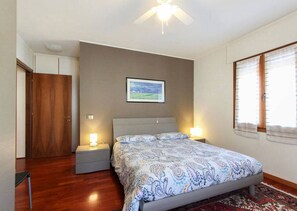 2 bedrooms, desk, iron/ironing board, travel crib - APARTMENT VITTORIO, 2 bathroom, 2 bedrooms, near Venice, Prosecco area Cortina  (Vittorio Veneto)