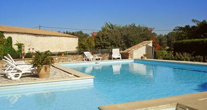 SONDERANGEBOT Steinhaus mit großem Pool zwischen Narbonne und Carcassonne