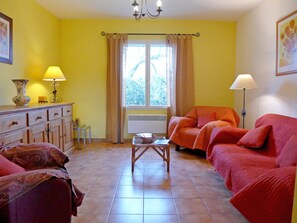 تلفزيون، مشغل دي في دي، كُتُب