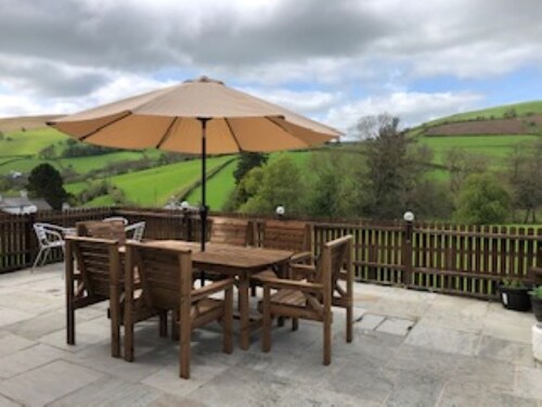 Nant-Y-Glyn Holiday Accommodation set in a beautiful rural hamlet location