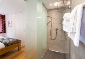 Bathtub, hair dryer, towels