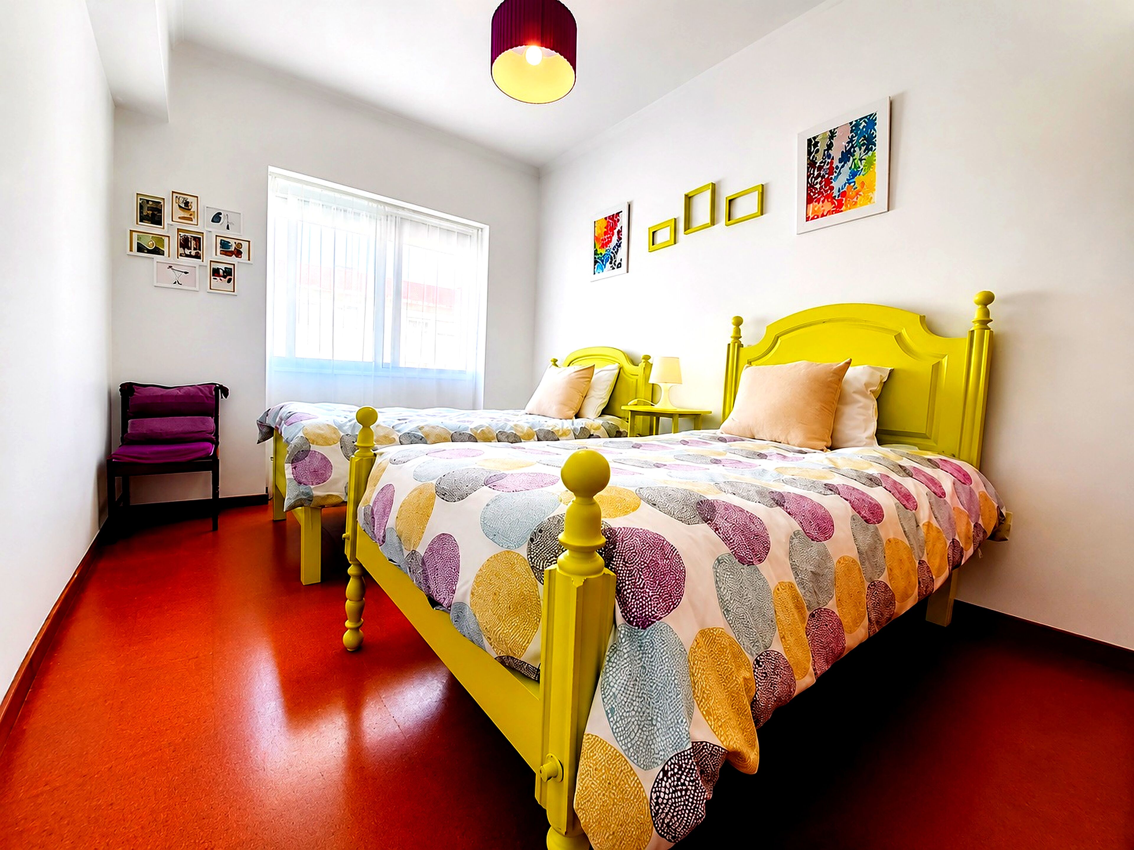4 bedrooms, iron/ironing board, free WiFi, bed sheets
