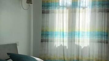 1 chambre, Wi-Fi gratuit, draps fournis