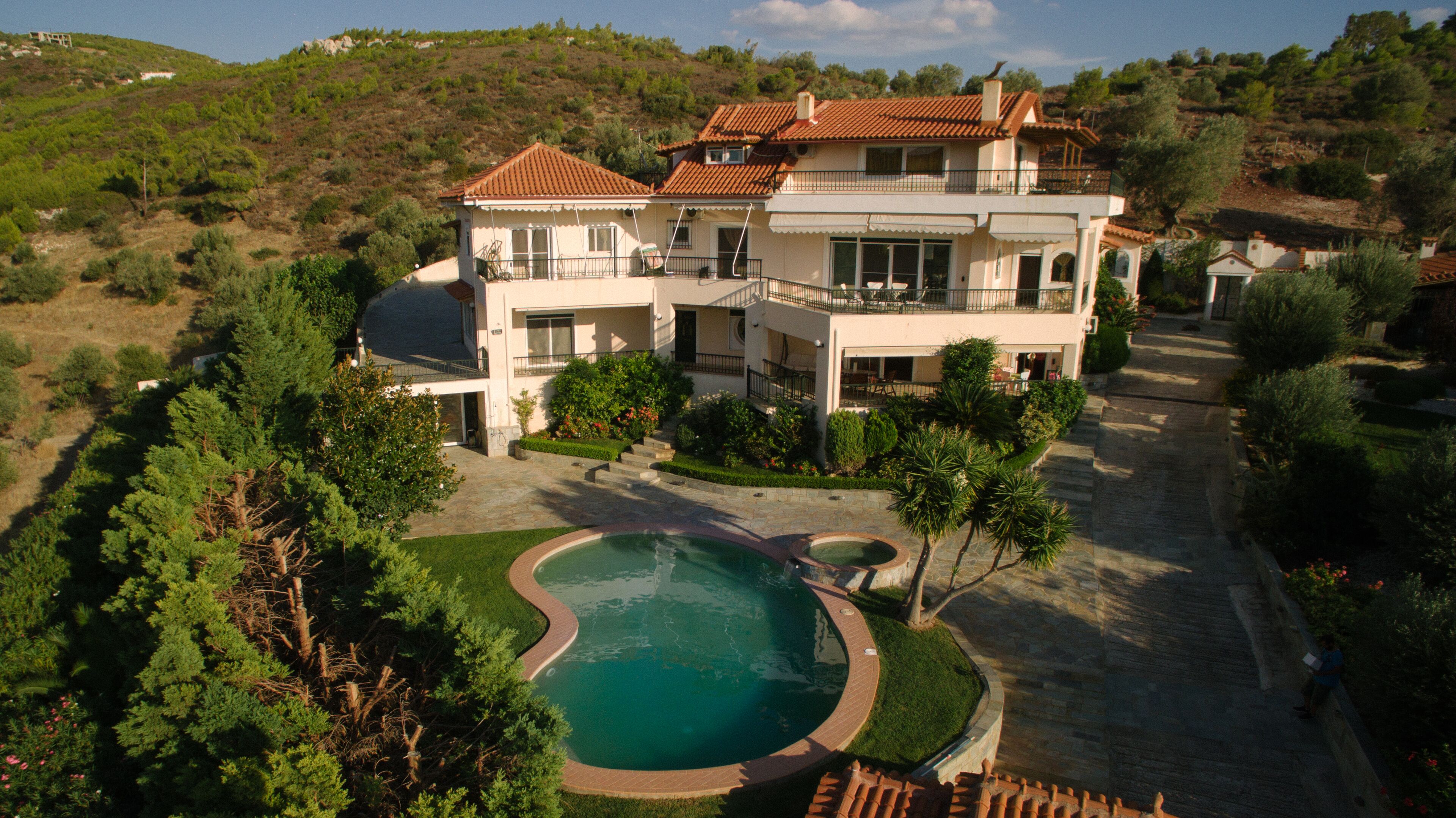A haven for your holiday near ATHENS (ΑΜΑ 00000028010)